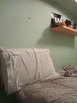 Snapshot of Davlupweed93 chatting on November 5, 9:09 am Davlupweed93 online show from November 5, 9:09 am