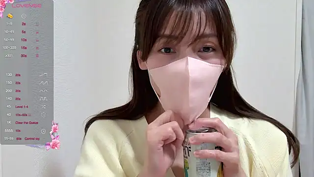 caro-caro online show from February 6, 4:25 pm