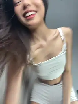 Snapshot of DesiredHoney chatting on January 20, 10:29 am DesiredHoney online show from January 20, 10:29 am