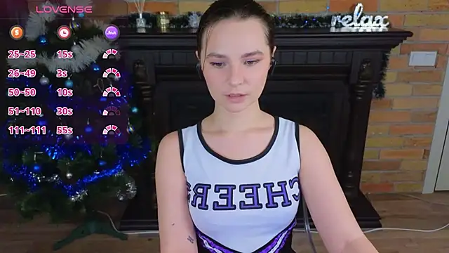 Snapshot of Ellie_Sunset chatting on January 12, 2:11 pm Ellie Sunset online show from January 12, 2:11 pm