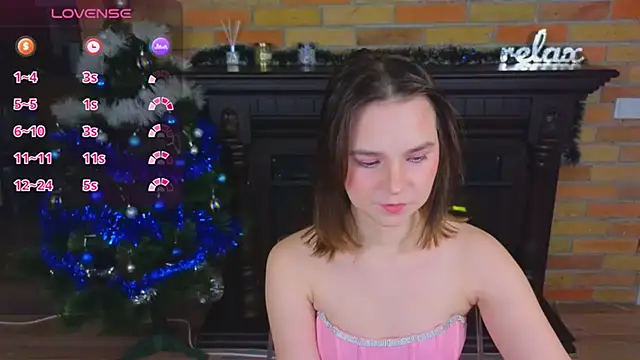 Snapshot of Ellie_Sunset chatting on January 14, 2:23 pm Ellie Sunset online show from January 14, 2:23 pm