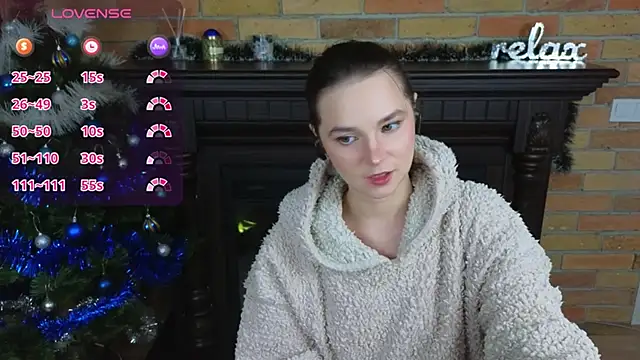 Snapshot of Ellie_Sunset chatting on January 19, 3:16 pm Ellie Sunset online show from January 19, 3:16 pm