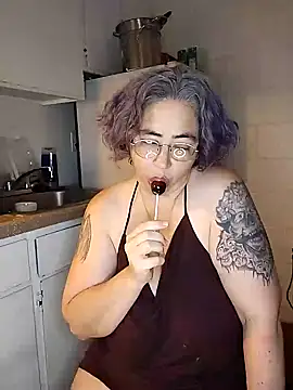 Snapshot of GraceHenderson chatting on December 20, 10:22 pm GraceHenderson online show from December 20, 10:22 pm