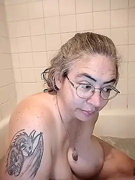 Snapshot of GraceHenderson chatting on February 8, 3:00 pm GraceHenderson online show from February 8, 3:00 pm