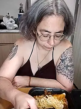 Snapshot of GraceHenderson chatting on March 6, 2:30 am GraceHenderson online show from March 6, 2:30 am