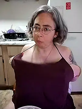 Snapshot of GraceHenderson chatting on March 7, 12:04 am GraceHenderson online show from March 7, 12:04 am