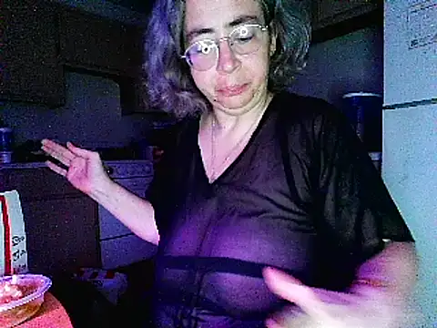 Snapshot of GraceHenderson chatting on March 13, 2:05 am GraceHenderson online show from March 13, 2:05 am