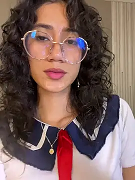 Snapshot of KaitlynLoveCam chatting on February 4, 10:47 pm KaitlynLoveCam online show from February 4, 10:47 pm