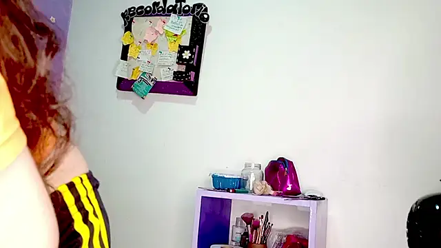 PetiteIvoryQueen19 online show from May 24, 3:44 am