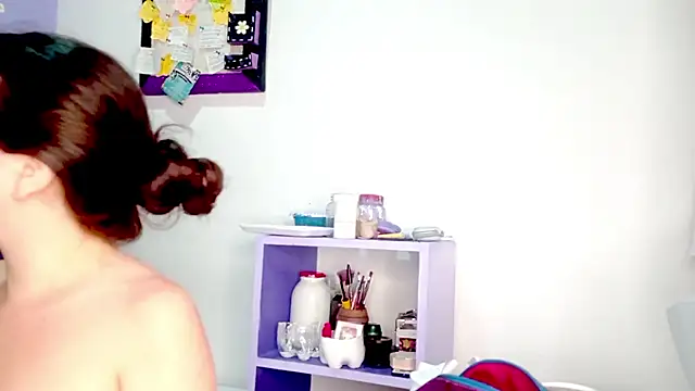 PetiteIvoryQueen19 online show from May 30, 6:32 am