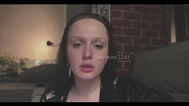 vinylstore online show from January 22, 9:43 pm