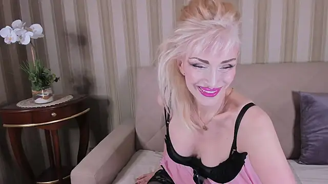 Rita Farel online show from March 30, 9:49 pm