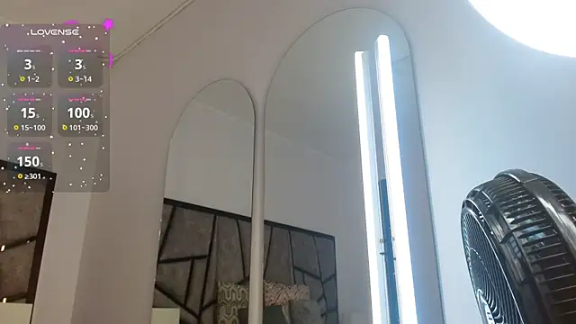 Snapshot of adhara_cortez chatting on February 23, 9:12 pm adhara cortez online show from February 23, 9:12 pm