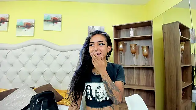 rave connor online show from February 6, 6:13 pm