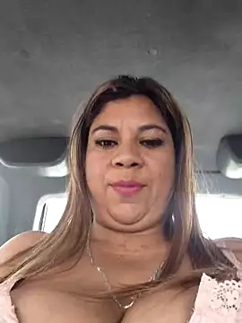 Snapshot of Laura-Hernandez chatting on January 18, 4:22 pm Laura-Hernandez online show from January 18, 4:22 pm