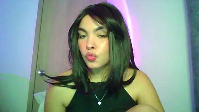 Snapshot of Kiri_Cutee chatting on November 9, 4:33 am Kiri Cutee online show from November 9, 4:33 am