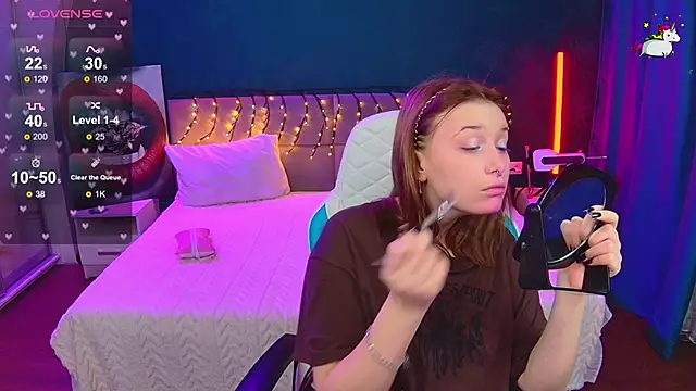 Snapshot of Eridabytrend chatting on December 3, 12:14 pm Eridabytrend online show from December 3, 12:14 pm