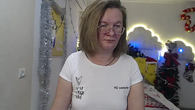 HolyMilfa online show from December 26, 10:26 am