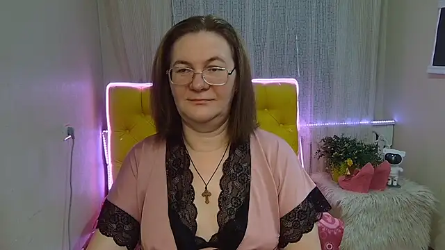 HolyMilfa online show from February 1, 7:36 am