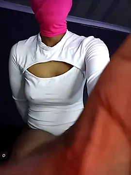 lisa larry88 online show from October 30, 2:35 am