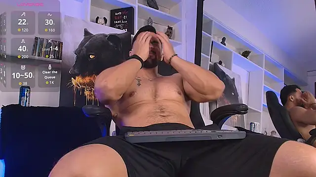 Snapshot of Regan__ chatting on February 26, 2:43 am Regan online show from February 26, 2:43 am