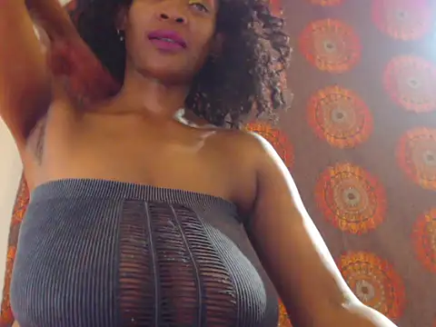 Silkytitss online show from December 13, 7:10 pm