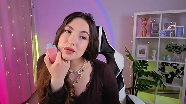 MelissaLovvv online show from May 24, 9:25 am