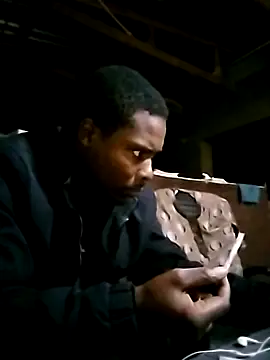 Snapshot of bigtswakalaka chatting on September 30, 11:43 pm bigtswakalaka online show from September 30, 11:43 pm