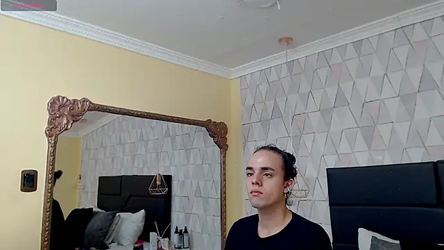 JustinePerry online show from February 24, 4:05 am