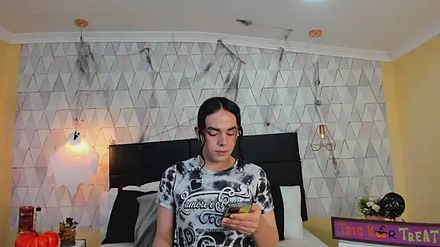 JustinePerry online show from October 22, 3:51 am