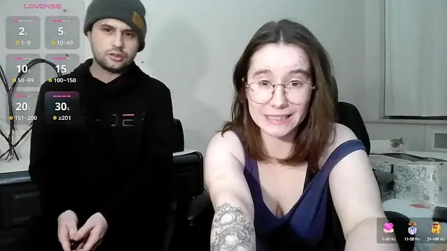 Kinkycouple1789 online show from December 27, 5:42 am