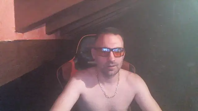 Snapshot of 6996horus chatting on December 29, 2:38 am 6996horus online show from December 29, 2:38 am