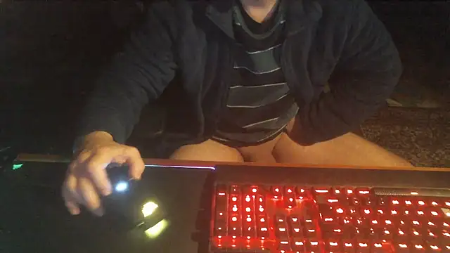 Snapshot of 6996horus chatting on February 6, 5:25 am 6996horus online show from February 6, 5:25 am