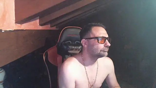 Snapshot of 6996horus chatting on September 11, 9:59 pm 6996horus online show from September 11, 9:59 pm