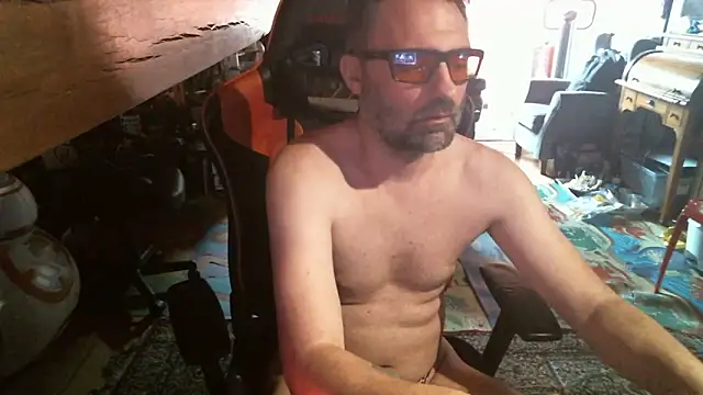 Snapshot of 6996horus chatting on September 18, 4:09 pm 6996horus online show from September 18, 4:09 pm