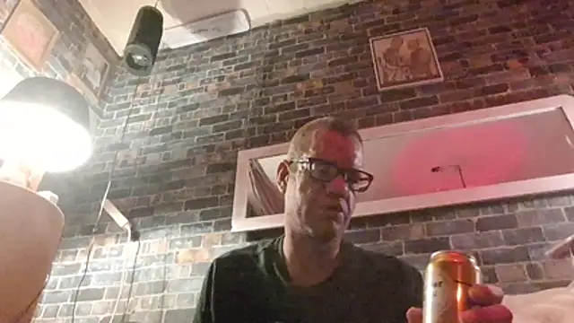 Maikel1981-NL online show from May 31, 2:31 am