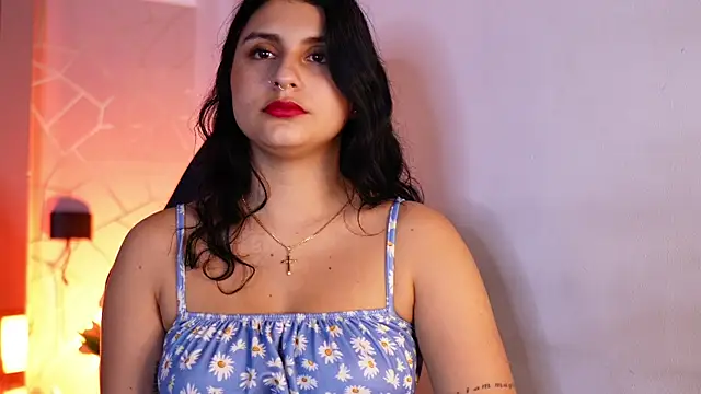 Luu Princess online show from April 7, 7:36 pm