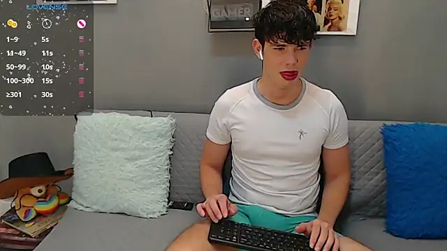 Angelo-cianuro- online show from December 15, 12:18 am