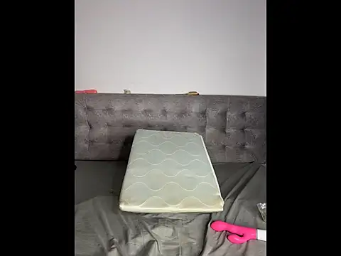 ScarletVelvetX online show from March 4, 8:04 pm