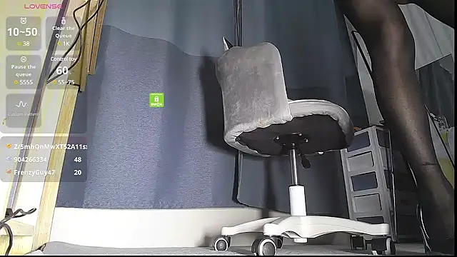 Snapshot of CN-Doudou chatting on March 22, 2:14 pm CN-Doudou online show from March 22, 2:14 pm