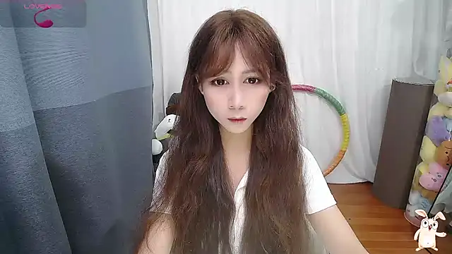 Snapshot of CN-Doudou chatting on October 11, 2:33 am CN-Doudou online show from October 11, 2:33 am