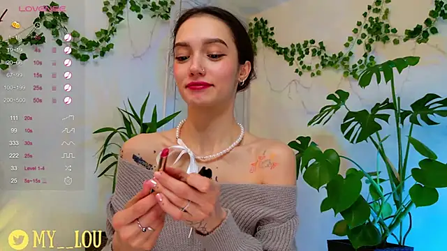 MyLou  online show from December 15, 8:25 pm