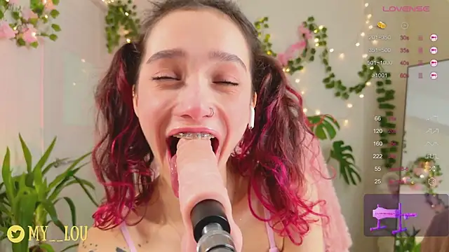 MyLou  online show from January 27, 6:52 pm