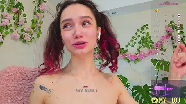 MyLou  online show from March 16, 6:44 pm