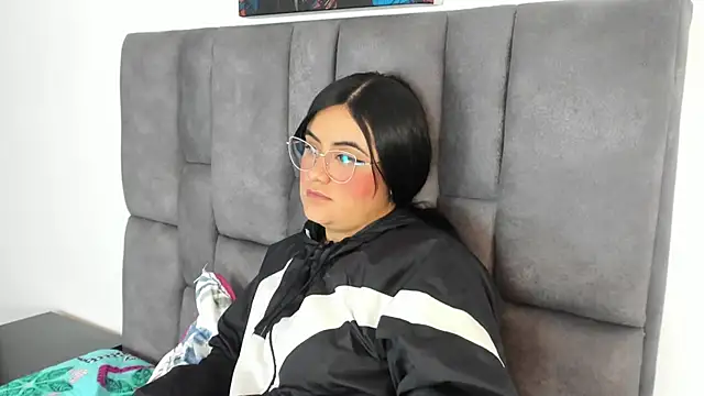 Dulce amg online show from February 3, 2:45 pm