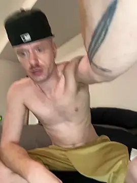 Snapshot of slam_bro chatting on October 25, 4:46 pm slam bro online show from October 25, 4:46 pm