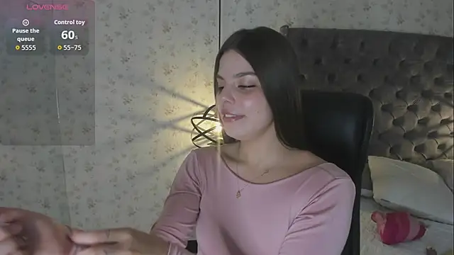 LanaJones  online show from July 4, 1:39 pm