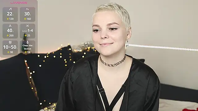 LikaBerry1 online show from December 30, 8:36 pm