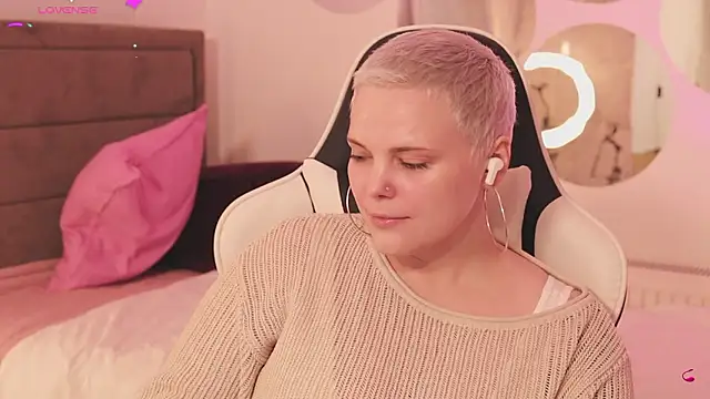 LikaBerry1 online show from February 11, 2:44 pm