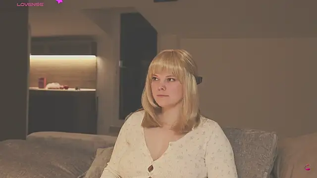 LikaBerry1 online show from May 20, 2:07 am